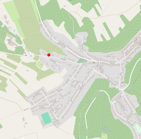 Screenshot einer Karte von Open-Street-Maps, in dessen Zentrum die Lage der Pension mit einem roten Punkt markiert ist.